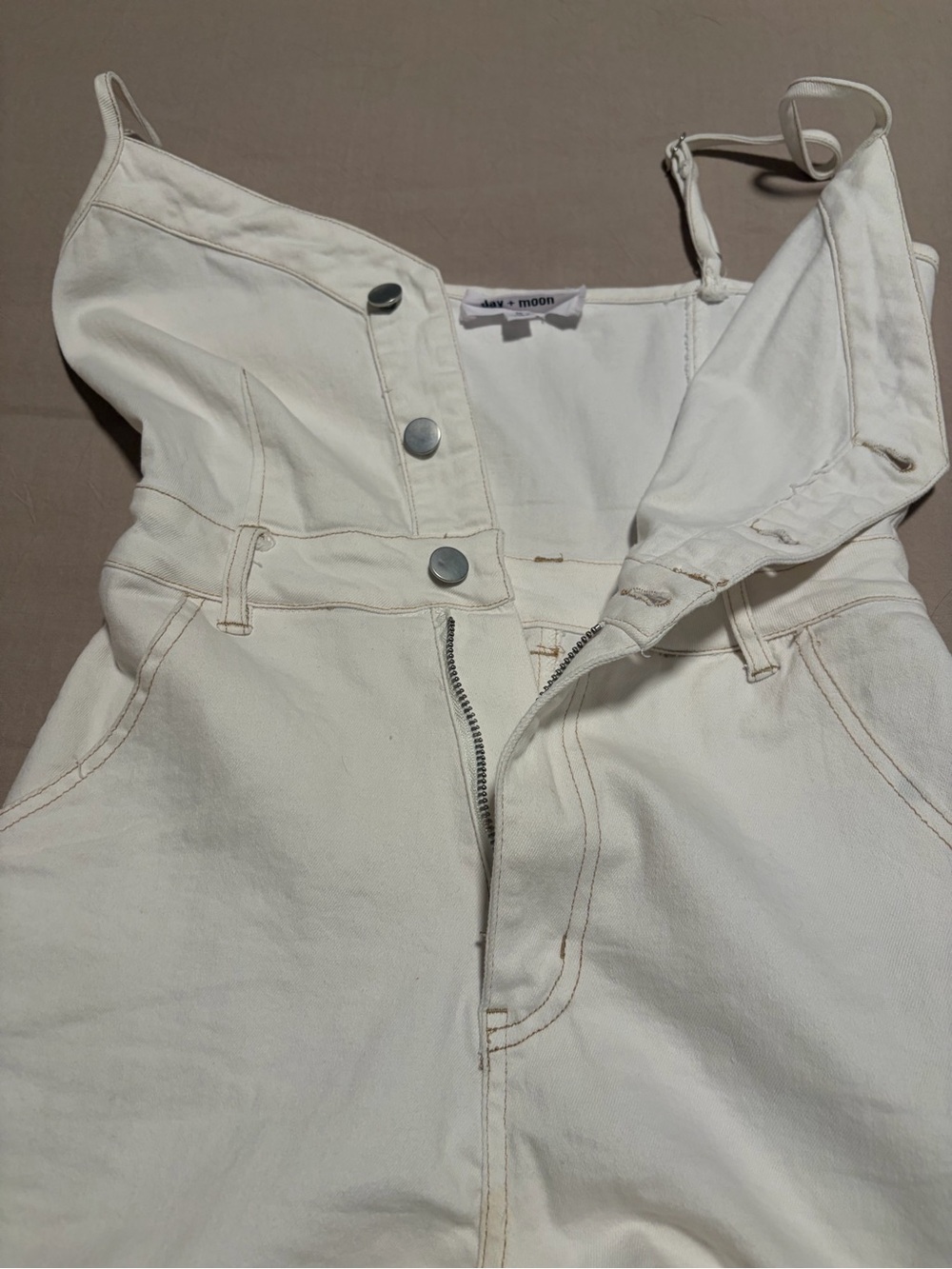 White Button-Front Denim Romper with Adjustable Straps - Picture 3 of 4